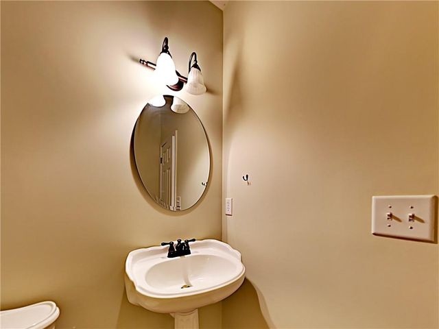 1091 Forest Creek Drive, Canton, GA 30115