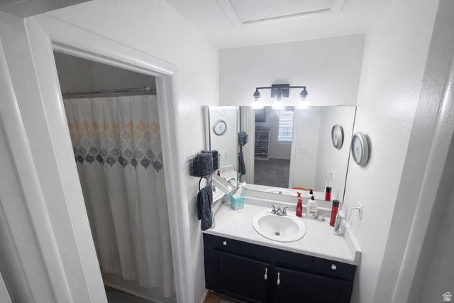 243 E 1200 ST, Centerville, UT 84014