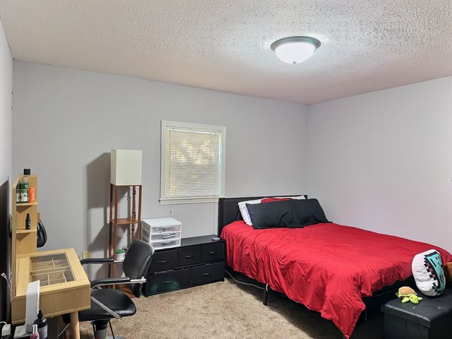 818 E Greenway Ct., Derby, KS 67037