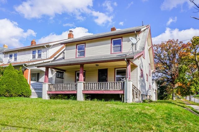 403 N Saint Clair Street, Girard, OH 44420