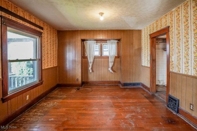 403 N Saint Clair Street, Girard, OH 44420