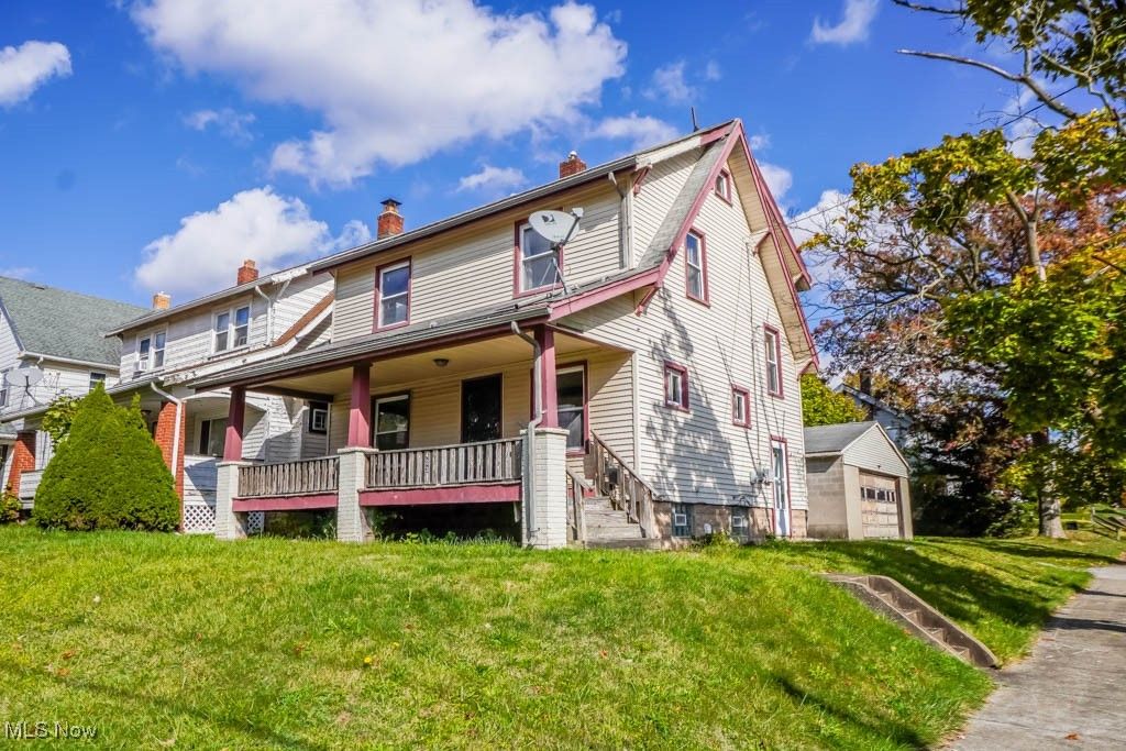 403 N Saint Clair Street, Girard, OH 44420