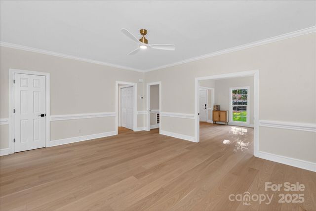 10409 Balmoral Circle, Charlotte, NC 28210