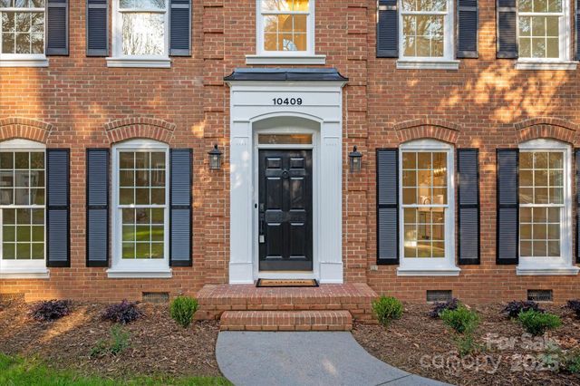 10409 Balmoral Circle, Charlotte, NC 28210