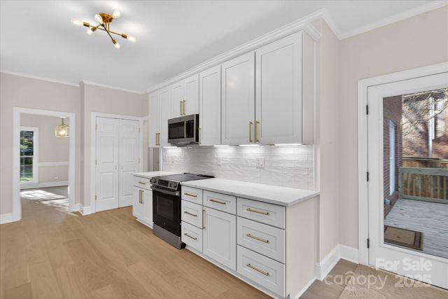 10409 Balmoral Circle, Charlotte, NC 28210