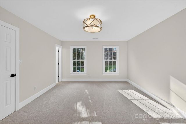 10409 Balmoral Circle, Charlotte, NC 28210