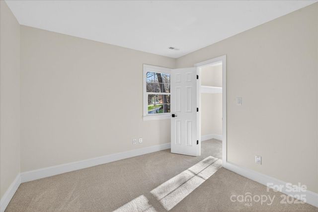 10409 Balmoral Circle, Charlotte, NC 28210