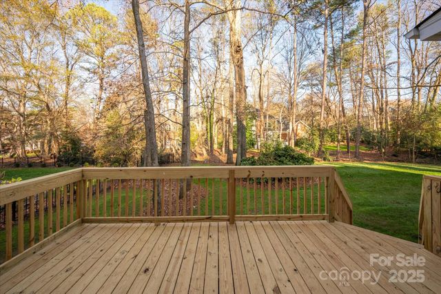 10409 Balmoral Circle, Charlotte, NC 28210