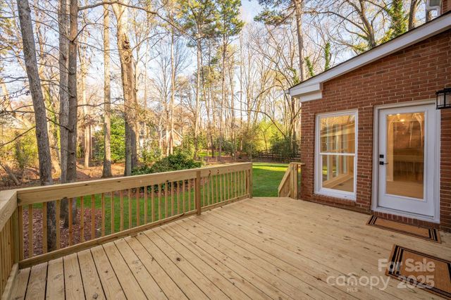 10409 Balmoral Circle, Charlotte, NC 28210