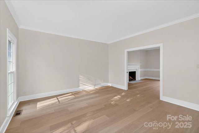 10409 Balmoral Circle, Charlotte, NC 28210