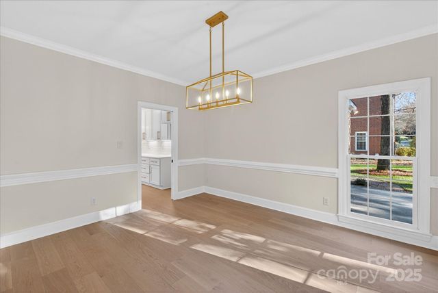 10409 Balmoral Circle, Charlotte, NC 28210