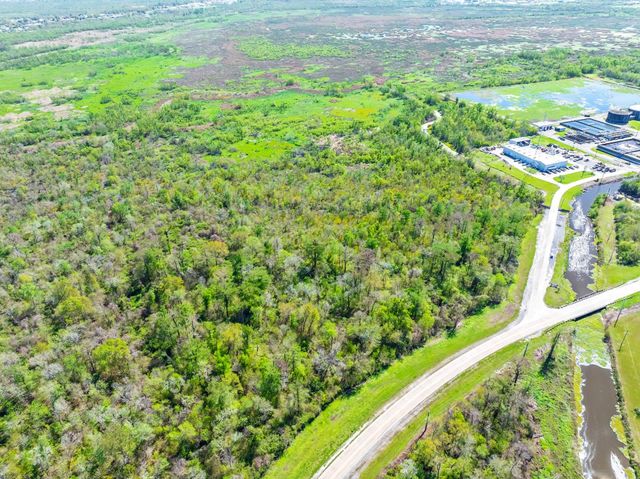 2006 St Louis Canal Road, Houma, LA 70364