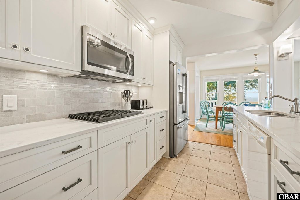 Image 8 of property listing at 1148 Dunton Drive Lot #337, Corolla, NC 27927