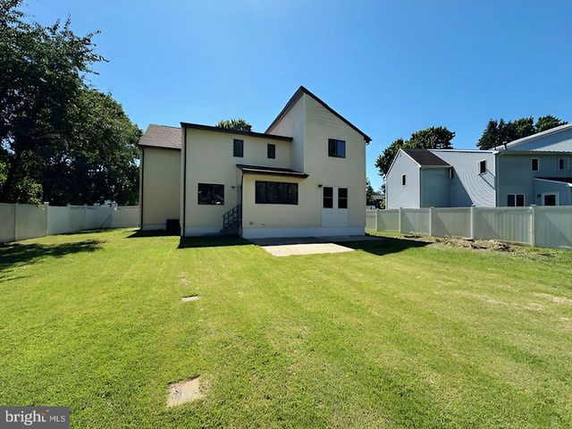 24 PULLMAN LOOP, Dayton, NJ 08810