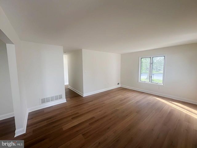 24 PULLMAN LOOP, Dayton, NJ 08810