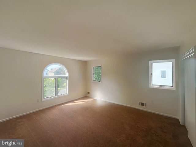 24 PULLMAN LOOP, Dayton, NJ 08810