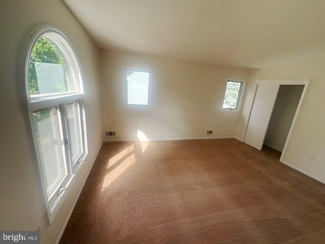 24 PULLMAN LOOP, Dayton, NJ 08810