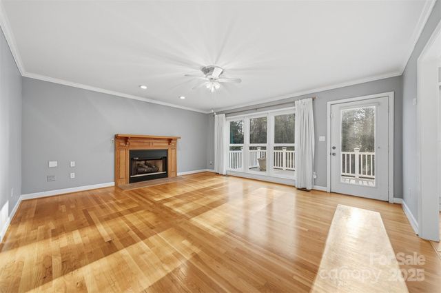 133 37th Avenue Place NW, Hickory, NC 28601