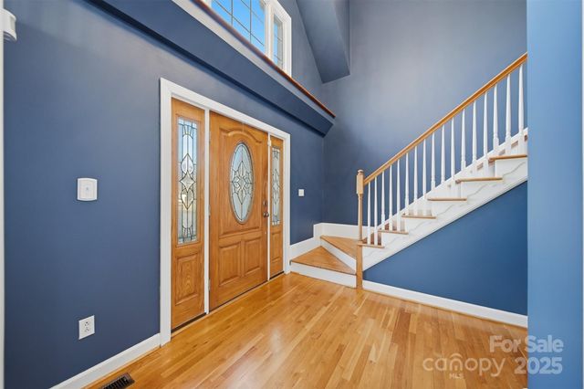 133 37th Avenue Place NW, Hickory, NC 28601