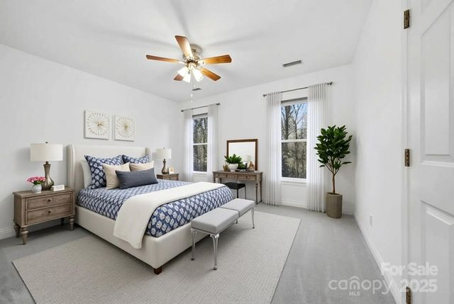 133 37th Avenue Place NW, Hickory, NC 28601