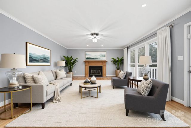 133 37th Avenue Place NW, Hickory, NC 28601