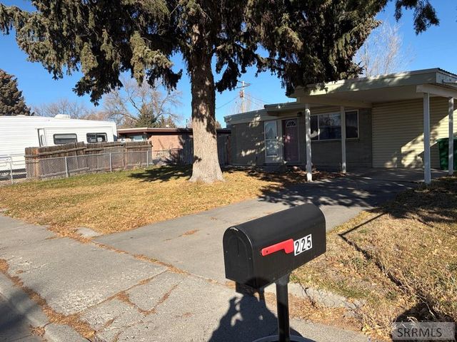 225 Monte Vista Avenue, Idaho Falls, ID 83401