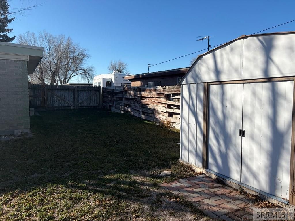 Image 15 of property listing at 225 Monte Vista Avenue, Idaho Falls, ID 83401