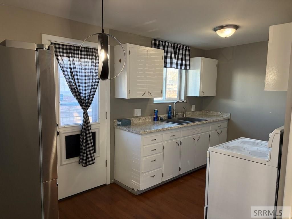 Image 6 of property listing at 225 Monte Vista Avenue, Idaho Falls, ID 83401