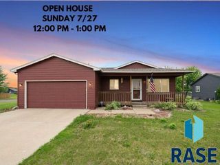 510 Kent St, Harrisburg, SD 57032