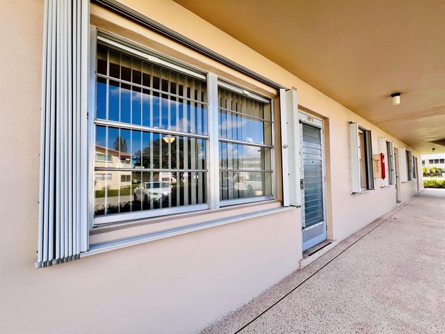 171 Chatham I, West Palm Beach, FL 33417