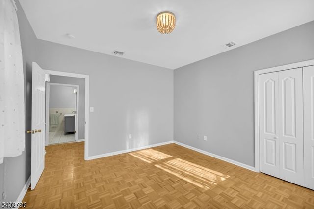 48 Main Ave, Wallington Boro, NJ 07057