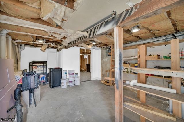 48 Main Ave, Wallington Boro, NJ 07057