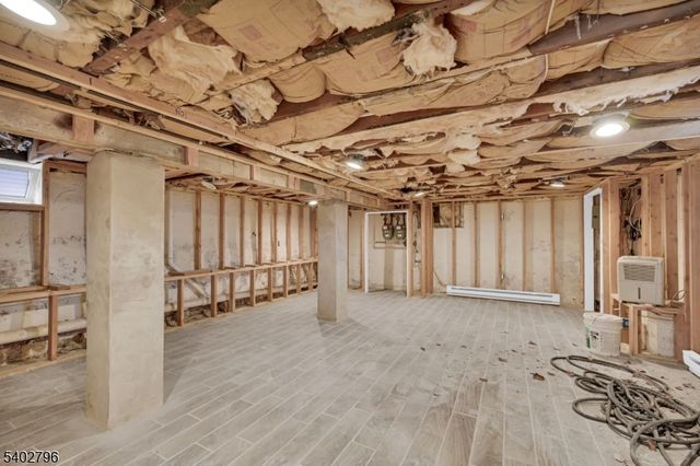 48 Main Ave, Wallington Boro, NJ 07057