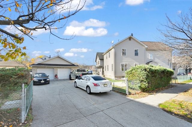 48 Main Ave, Wallington Boro, NJ 07057