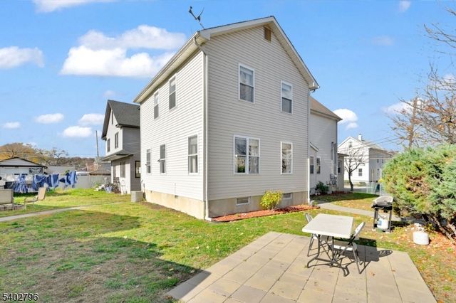 48 Main Ave, Wallington Boro, NJ 07057