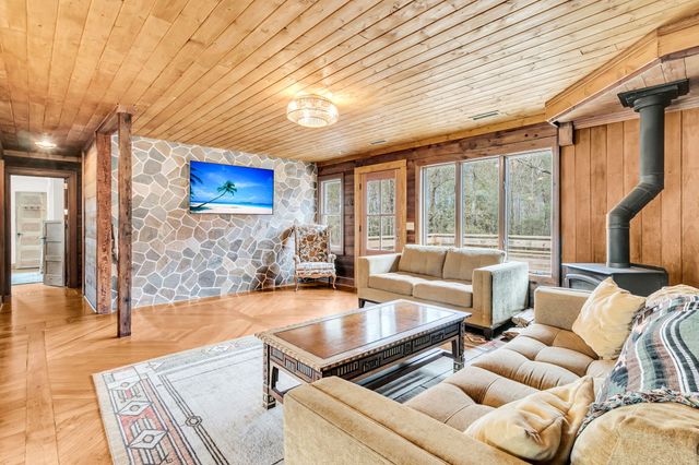 7769 Old Jacksonboro Road, Adams Run, SC 29426