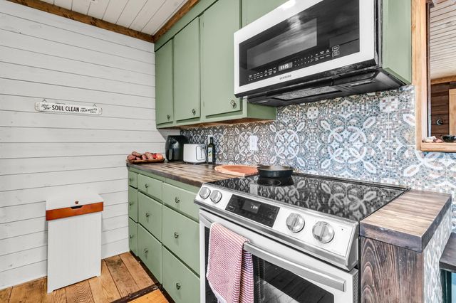 7769 Old Jacksonboro Road, Adams Run, SC 29426