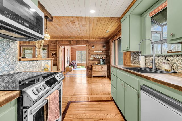 7769 Old Jacksonboro Road, Adams Run, SC 29426