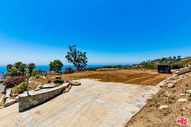 737 Enchanted Way, Pacific Palisades, CA 90272
