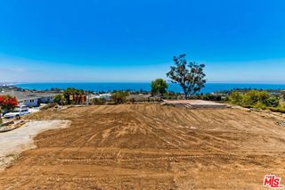 737 Enchanted Way, Pacific Palisades, CA 90272
