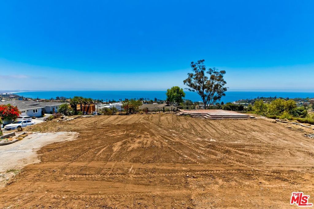 737 Enchanted Way, Pacific Palisades, CA 90272