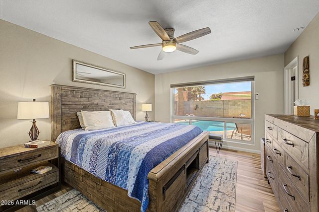4555 W ECHO Lane, Glendale, AZ 85302
