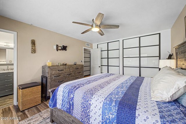 4555 W ECHO Lane, Glendale, AZ 85302
