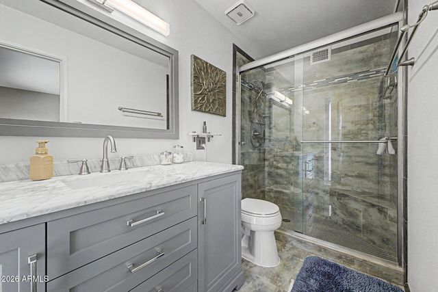 4555 W ECHO Lane, Glendale, AZ 85302