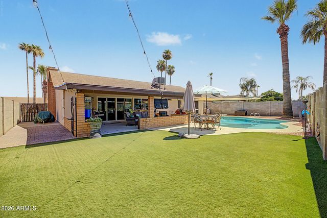 4555 W ECHO Lane, Glendale, AZ 85302