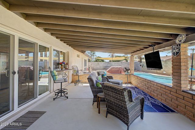 4555 W ECHO Lane, Glendale, AZ 85302