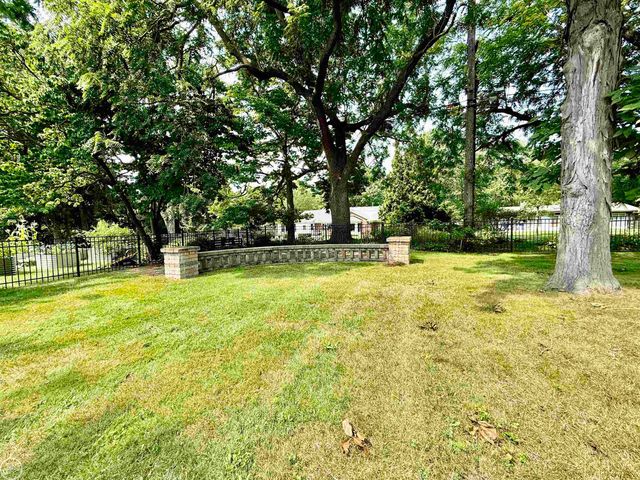 190 S Wilson Boulevard, Mount Clemens, MI 48043