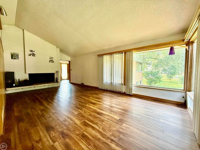 190 S Wilson Boulevard, Mount Clemens, MI 48043