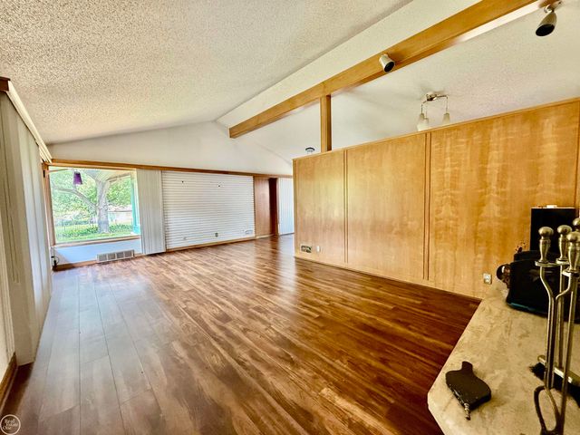 190 S Wilson Boulevard, Mount Clemens, MI 48043