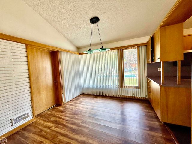 190 S Wilson Boulevard, Mount Clemens, MI 48043